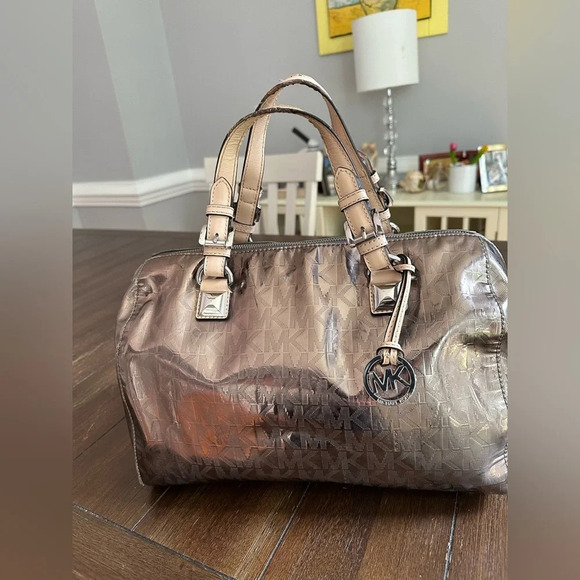 Michael Kors satchel - Picture 11 of 16